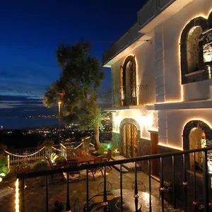 https://bb-le-fumarole.hotels-amalfi.com